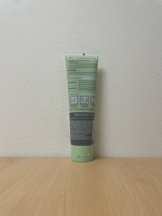 L'Oréal Paris Pure-Clay Detox & Brighten Cleanser